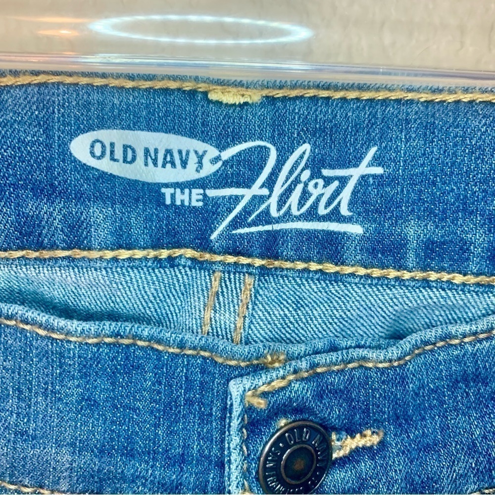 NWT Old Navy Jeans Size 4 The Flirt Blue Denim Cotton Spandex Bootcut Faded Wash - Picture 11 of 16